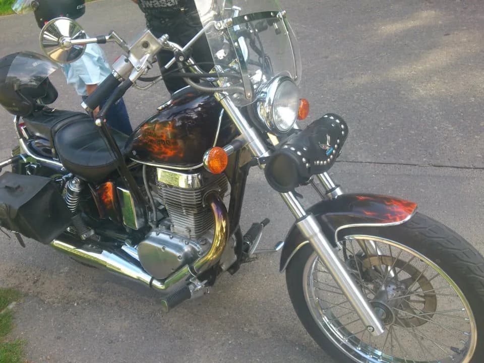 Chopper — Lakier na zbiorniku i błotnikach