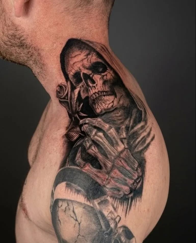 Memento Mori — Realizm, ramię — śmierć z różą w dłoni
