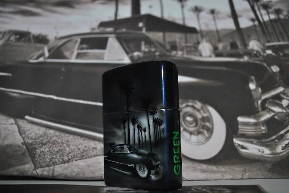 Lowrider — Miniatura na obudowie